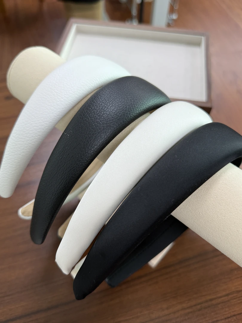 皮质黑白发箍简约