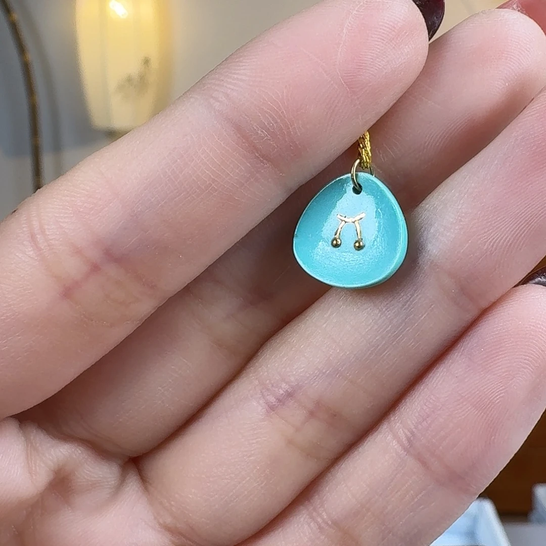 绿松石未镶嵌挂件