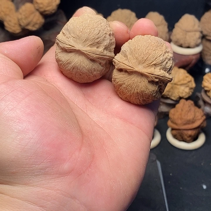 文玩核桃吊坠云南铁核桃22