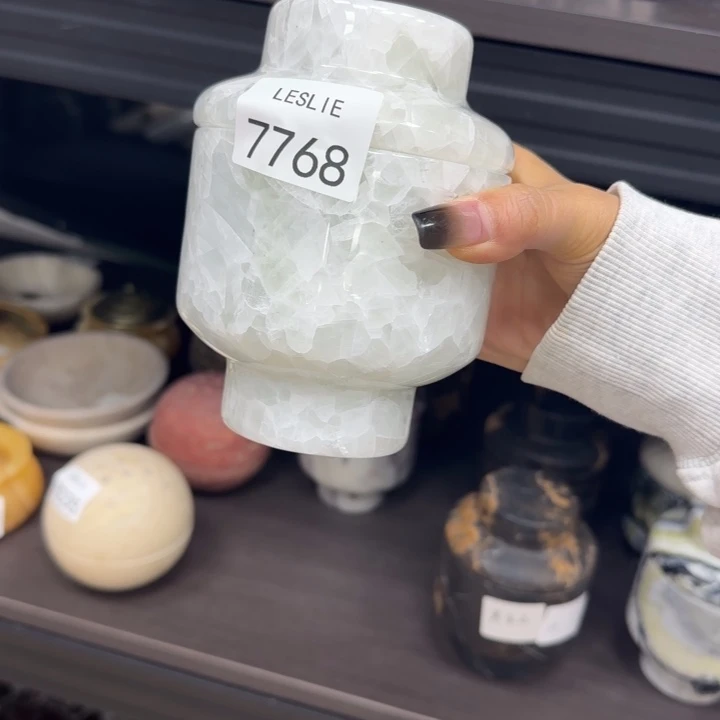 Yy7768。。。。。。。。。。。福利