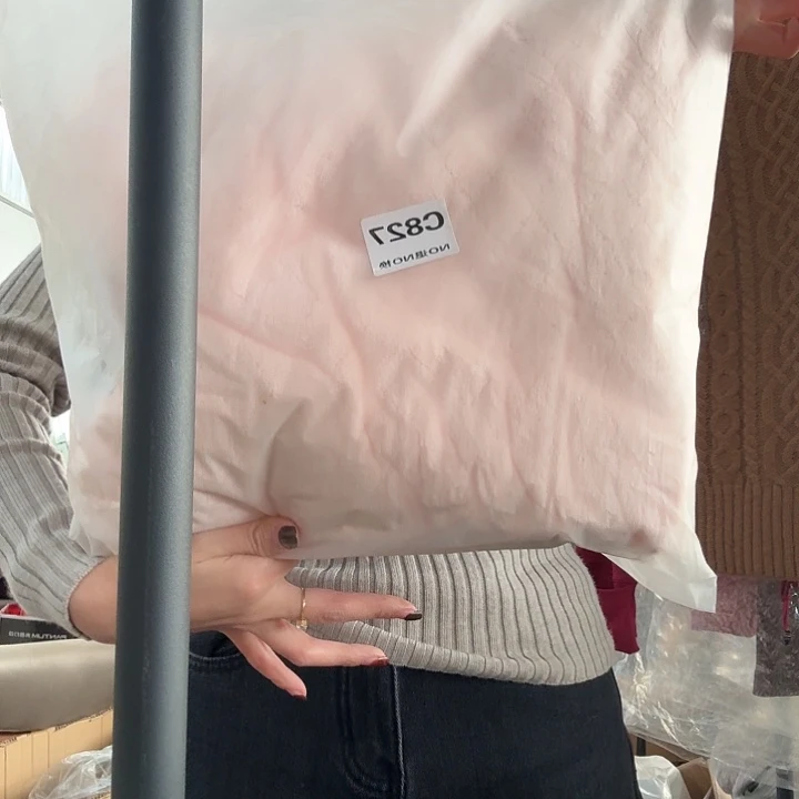 粉色斗篷浴巾。 827
