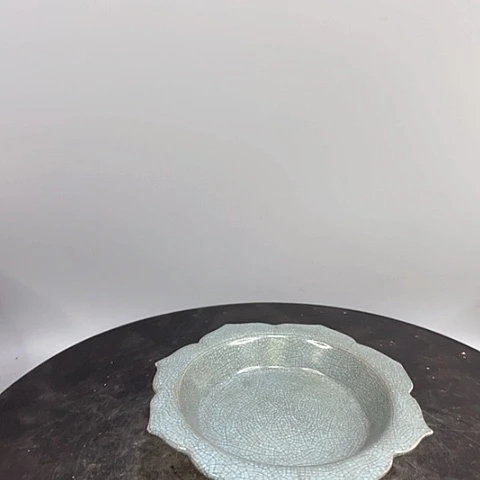 摆件哥窑三足洗造型美观