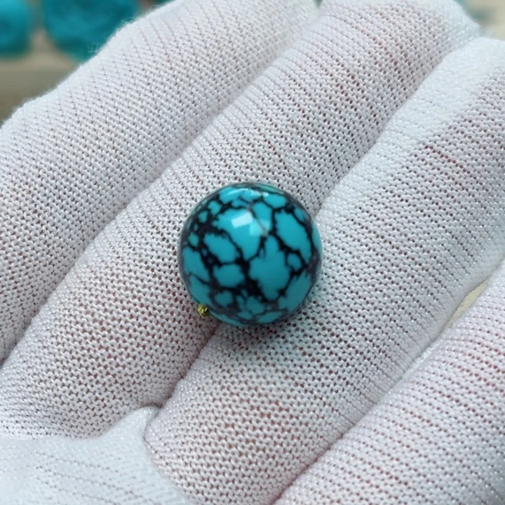 绿松石未镶嵌圆珠13.8