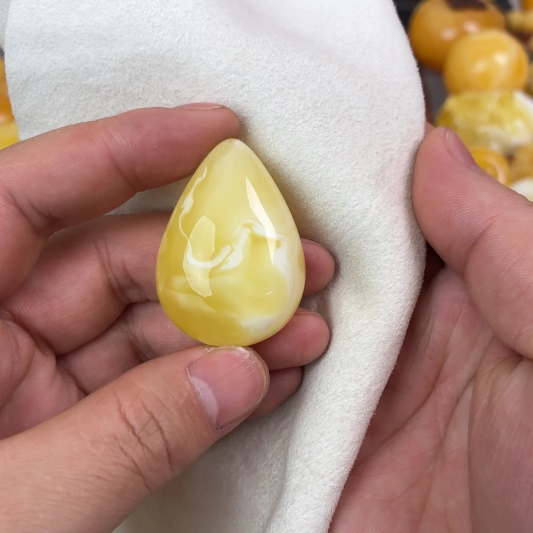 蜜蜡未镶嵌吊坠(不含链)