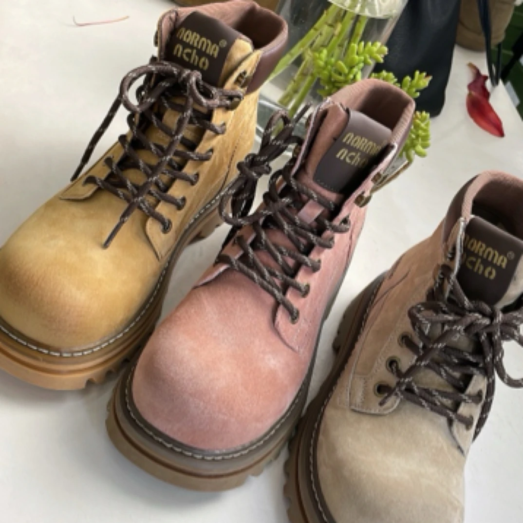 休闲户外软底防滑经典马丁靴