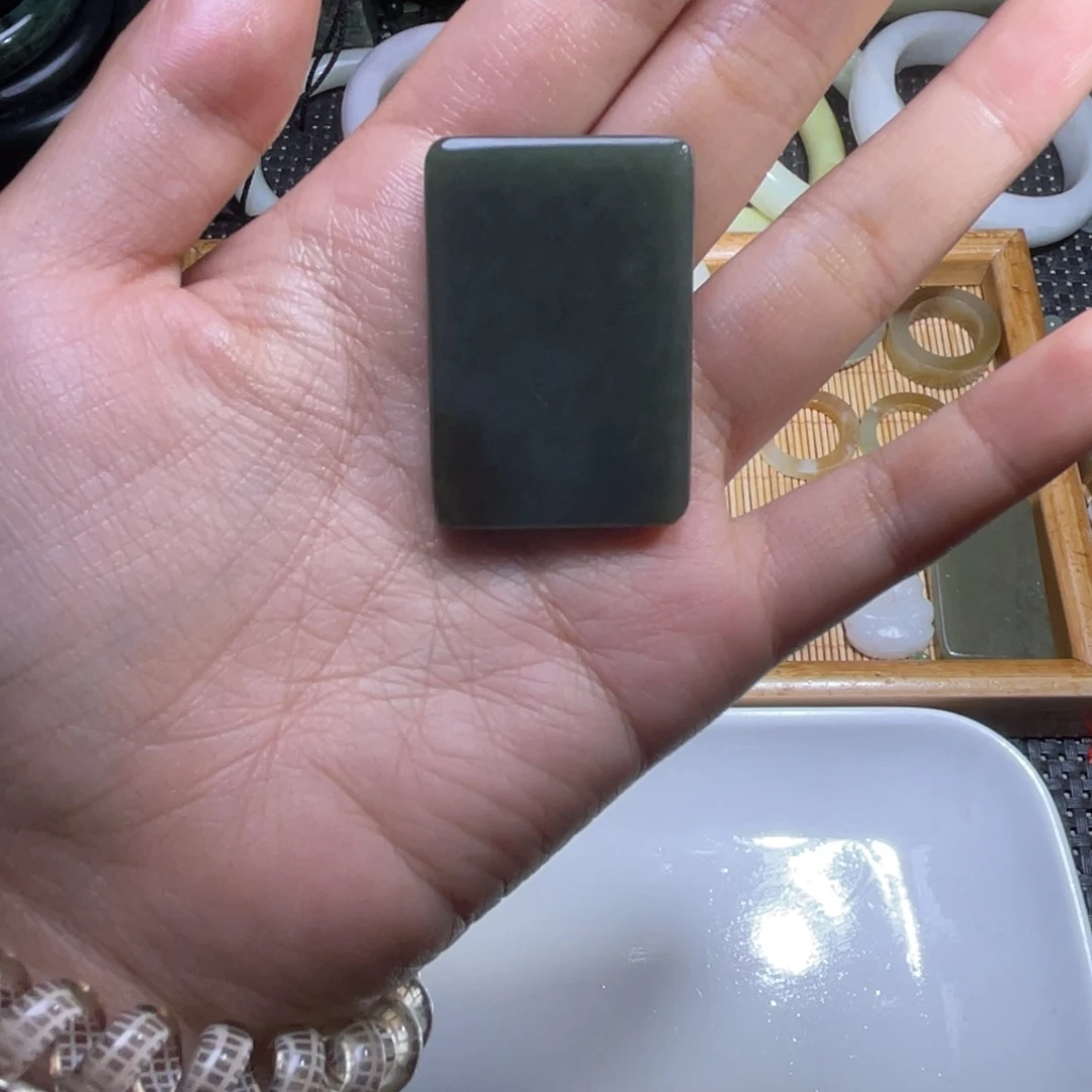 未镶嵌和田玉珠宝半成品