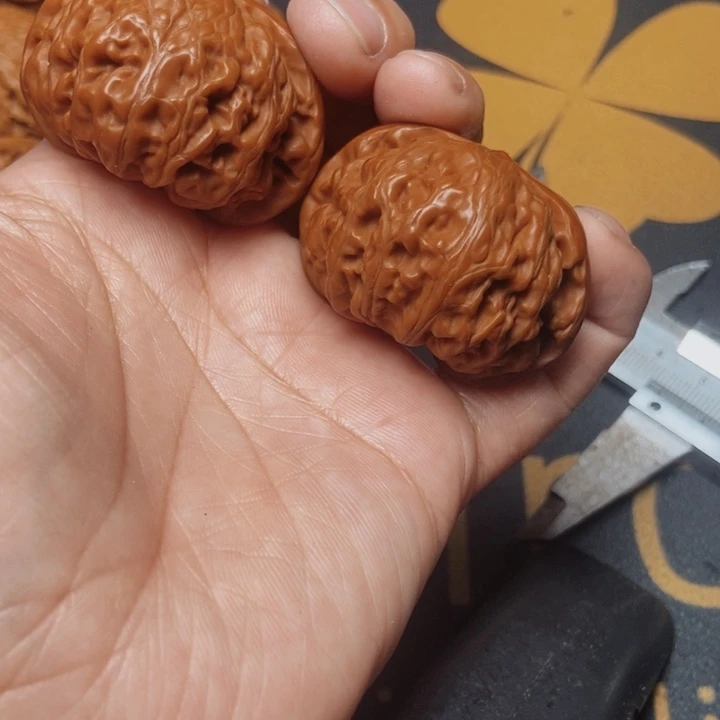 文玩核桃吊坠文玩36