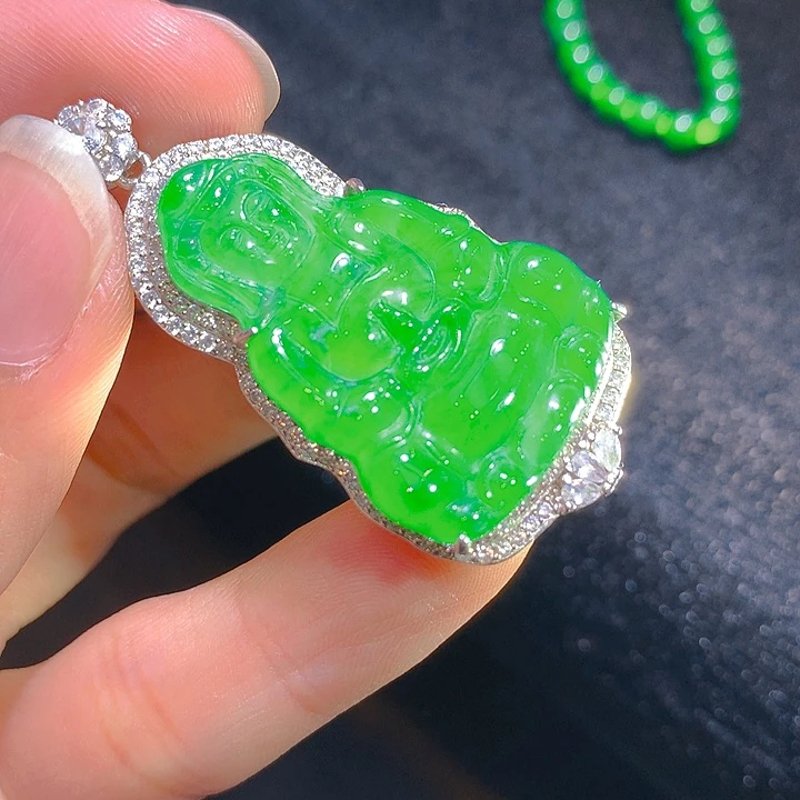 【闪购商品】翡翠颈饰银S925镶嵌翡翠