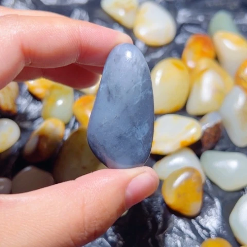 和田玉（子料）未镶嵌颈饰17.3克