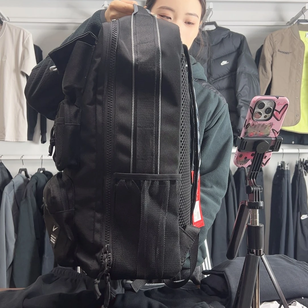 喆***咪双肩包黑色不退换