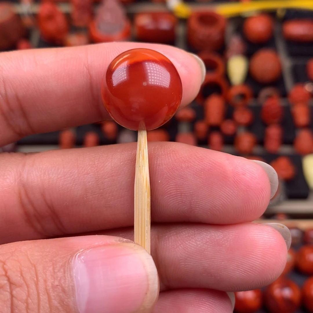 南红玛瑙未镶嵌牛血柿子圆珠16.1