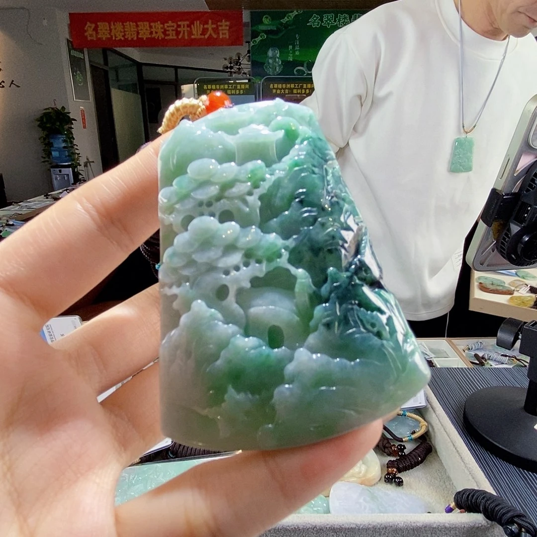 颈饰未镶嵌翡翠翡翠