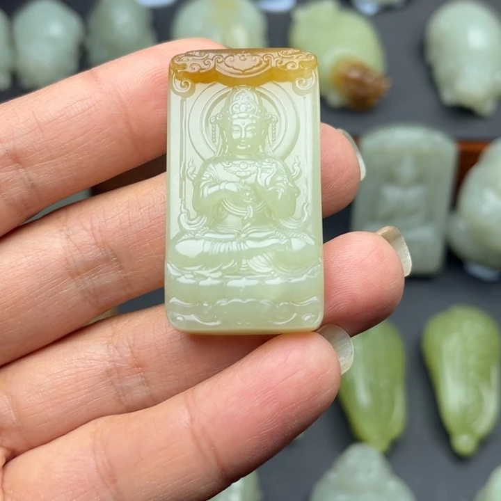 和田玉未镶嵌颈饰