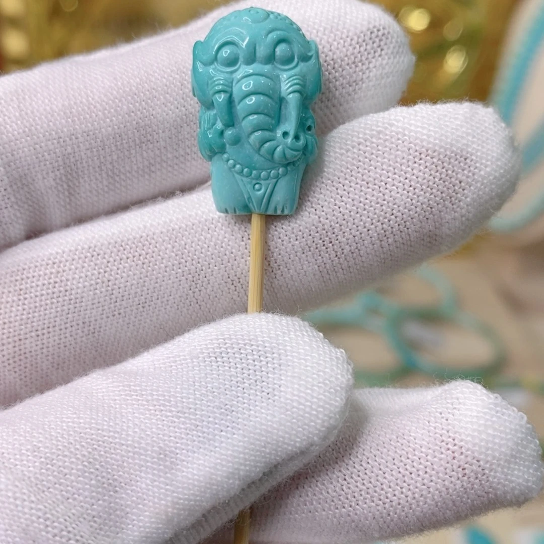 绿松石吊坠未镶嵌