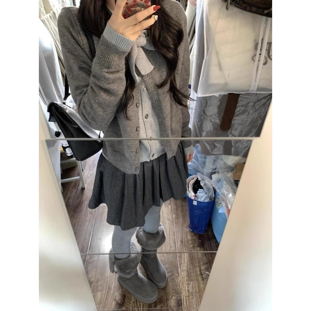 miu系穿搭灰色假两件蝴蝶结针织开衫女秋冬高级感慵懒风毛衣外套