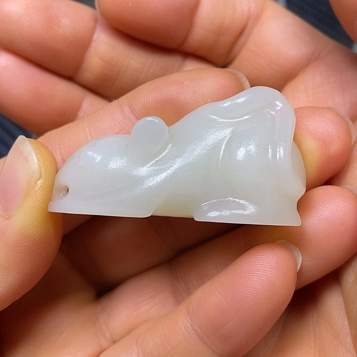 颈饰未镶嵌和田玉天*下