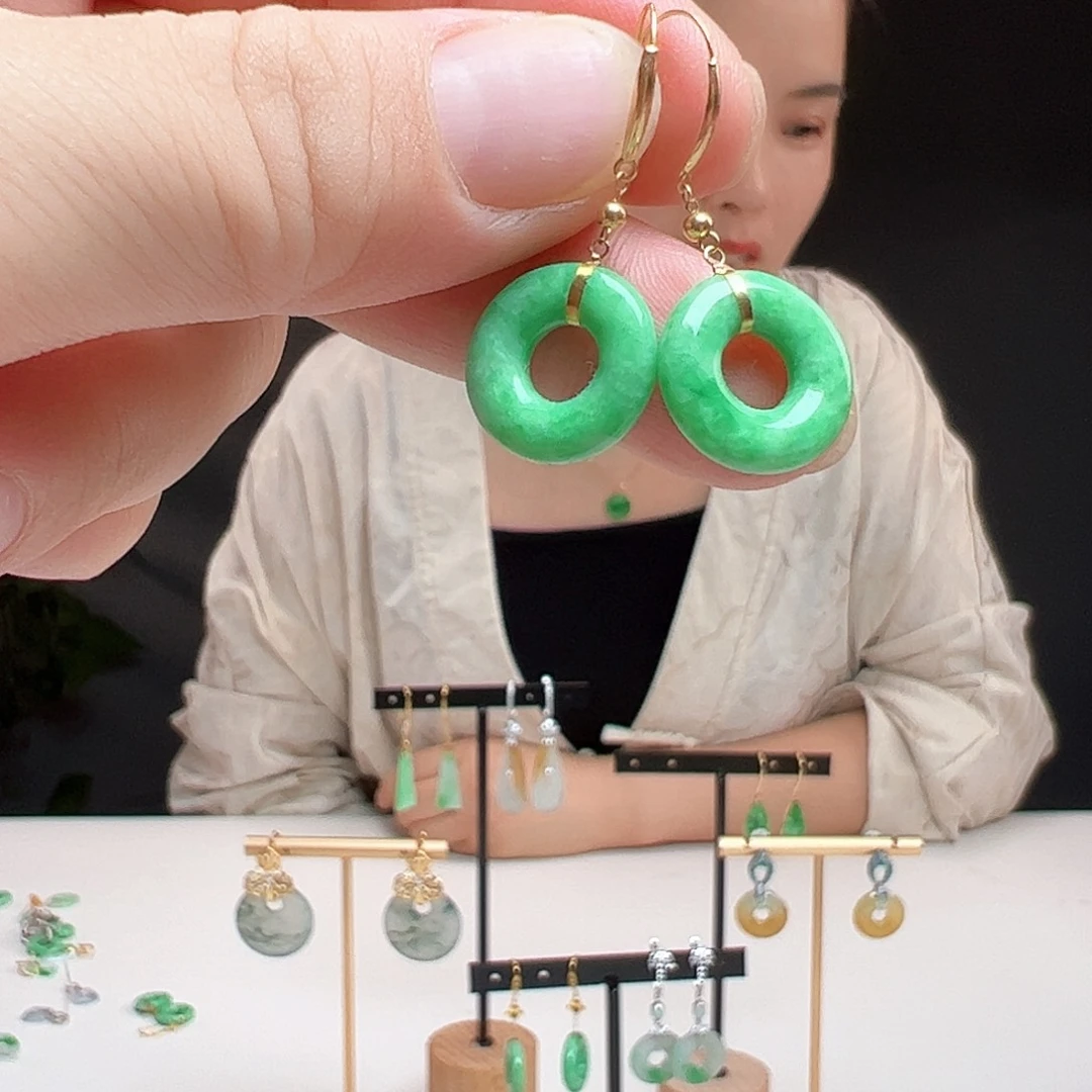 翡翠18K金镶嵌耳饰天然翡翠