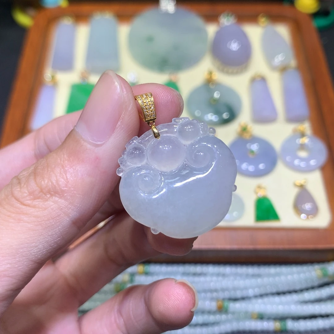 吊坠(不含链)18K金镶嵌翡翠