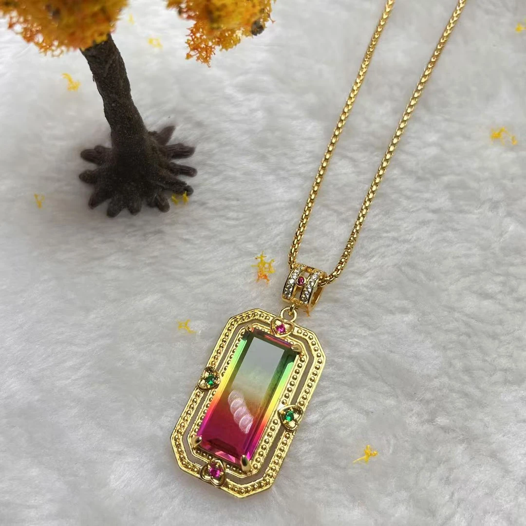 三色时尚吊坠高雅华丽华贵精美绝伦