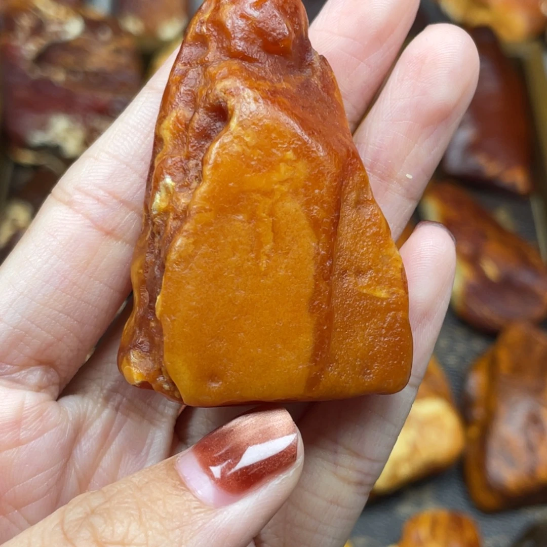 琥珀未镶嵌珠宝奇石