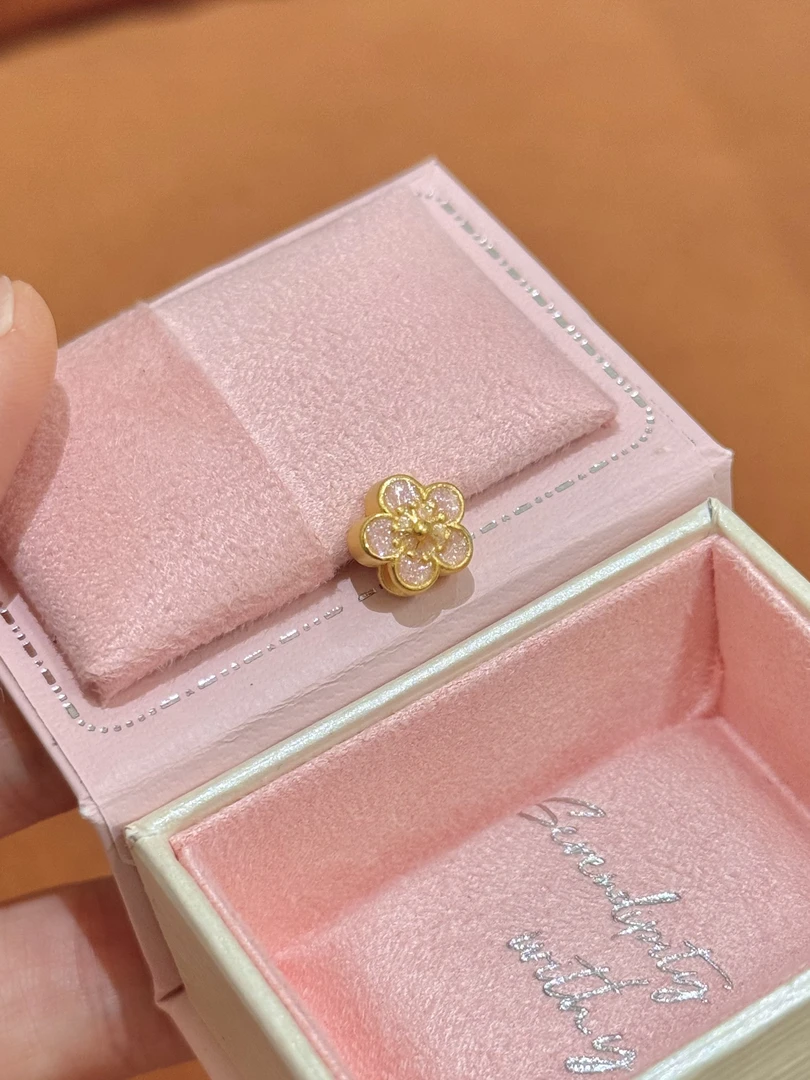 贝贝黄金 足金999 闪亮好运小桃花 粉色 孔小 珐琅彩 转运珠 103