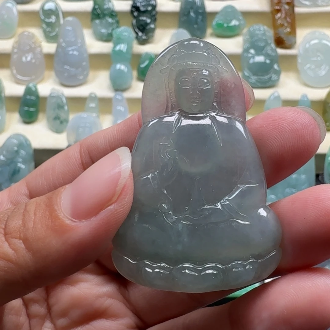 别***恙翡翠未镶嵌颈饰翡翠