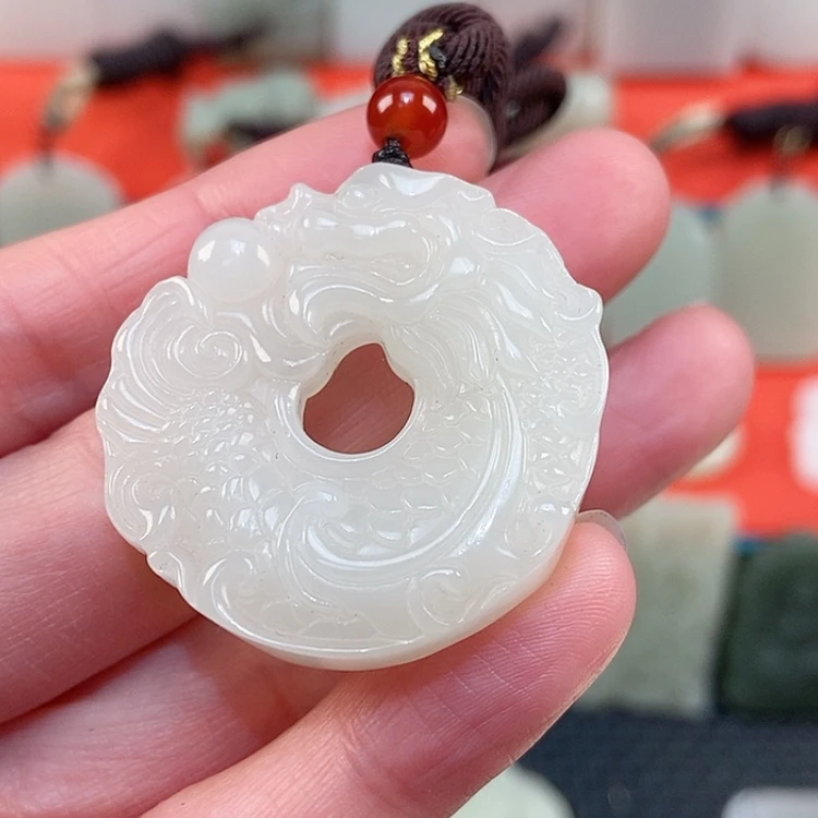【闪购商品】颈饰未镶嵌和田玉