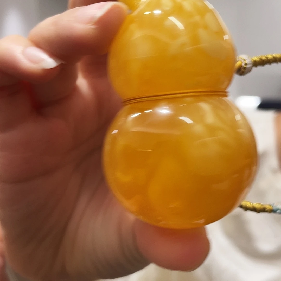 蜜蜡未镶嵌颈饰蜜蜡