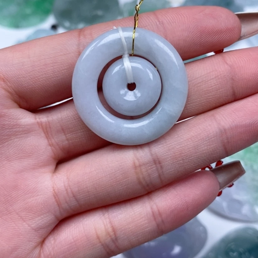 【闪购商品】翡翠颈饰未镶嵌子母扣