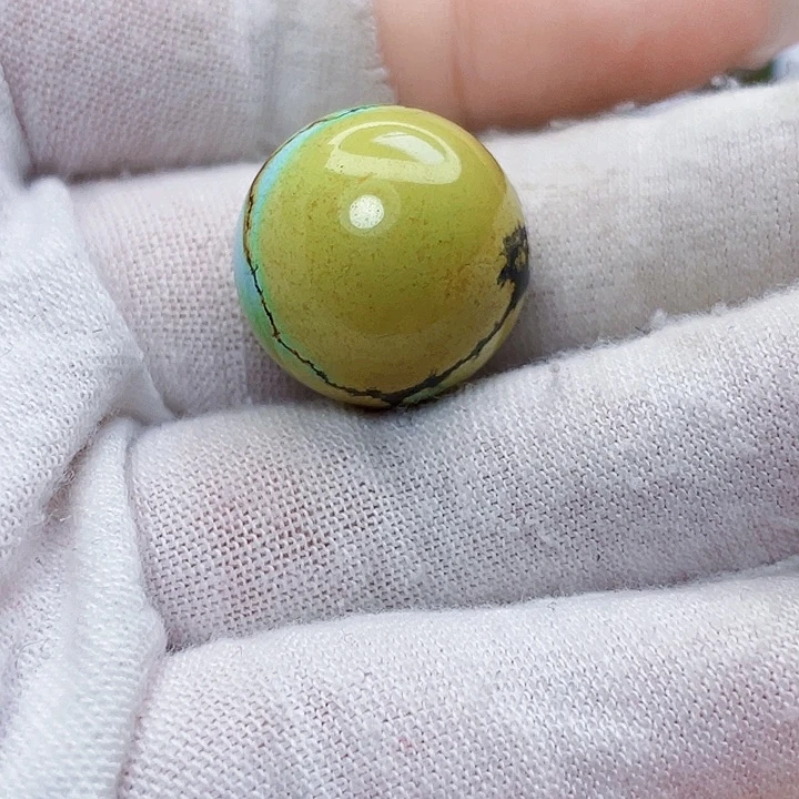 绿松石未镶嵌饰品