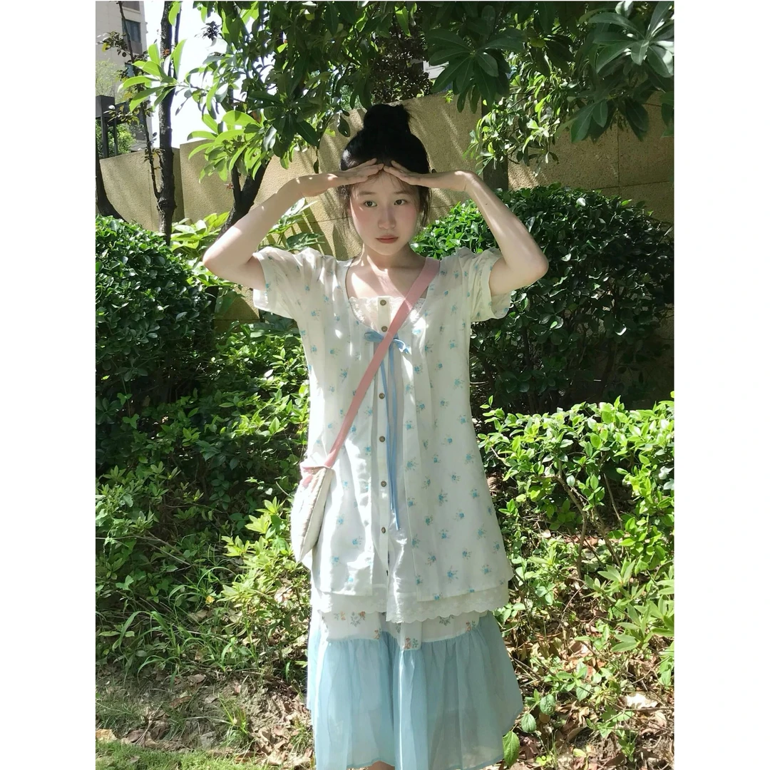 假两件碎花无袖上衣+温柔半身裙韩里韩气穿搭套装女