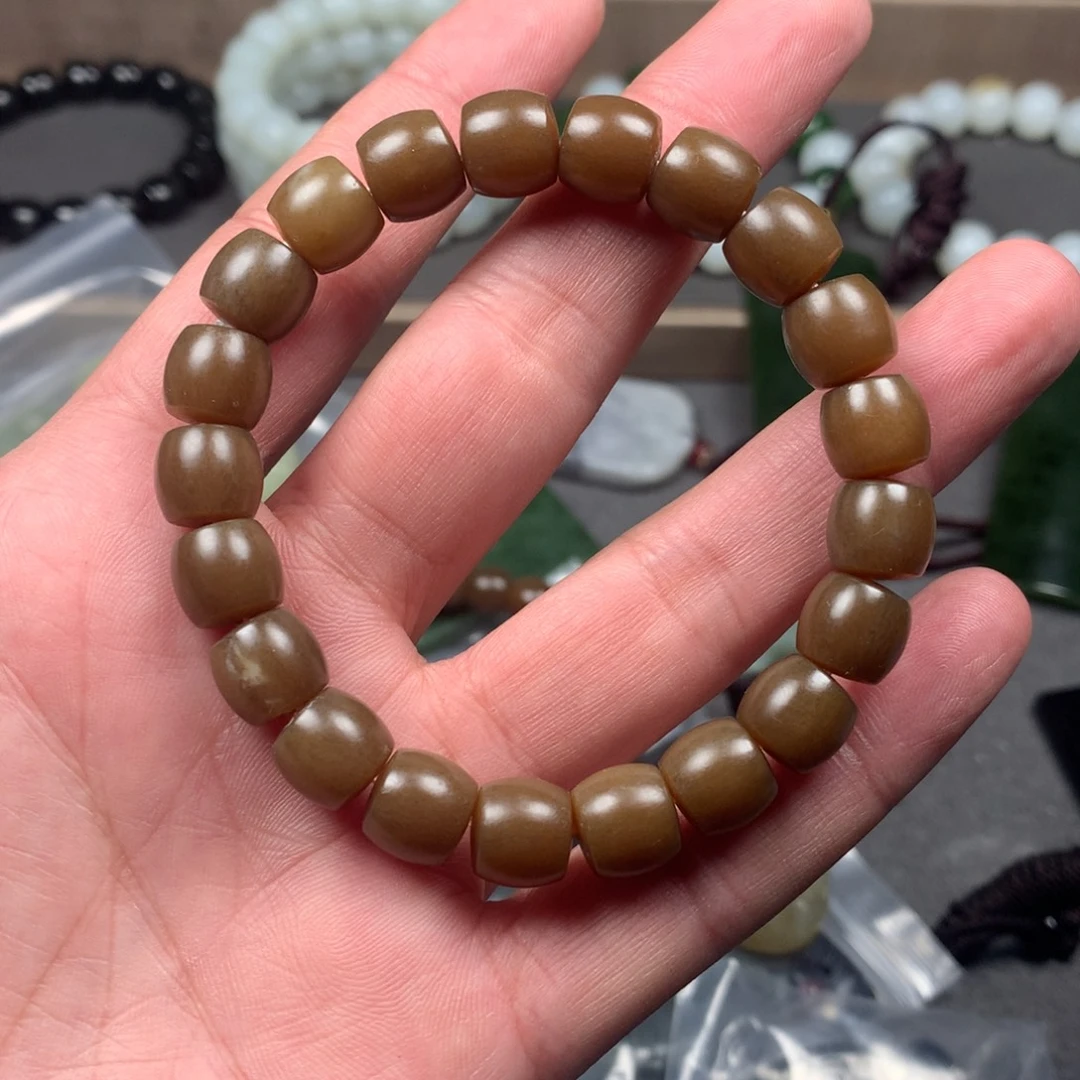 和田玉（糖玉）未镶嵌手链