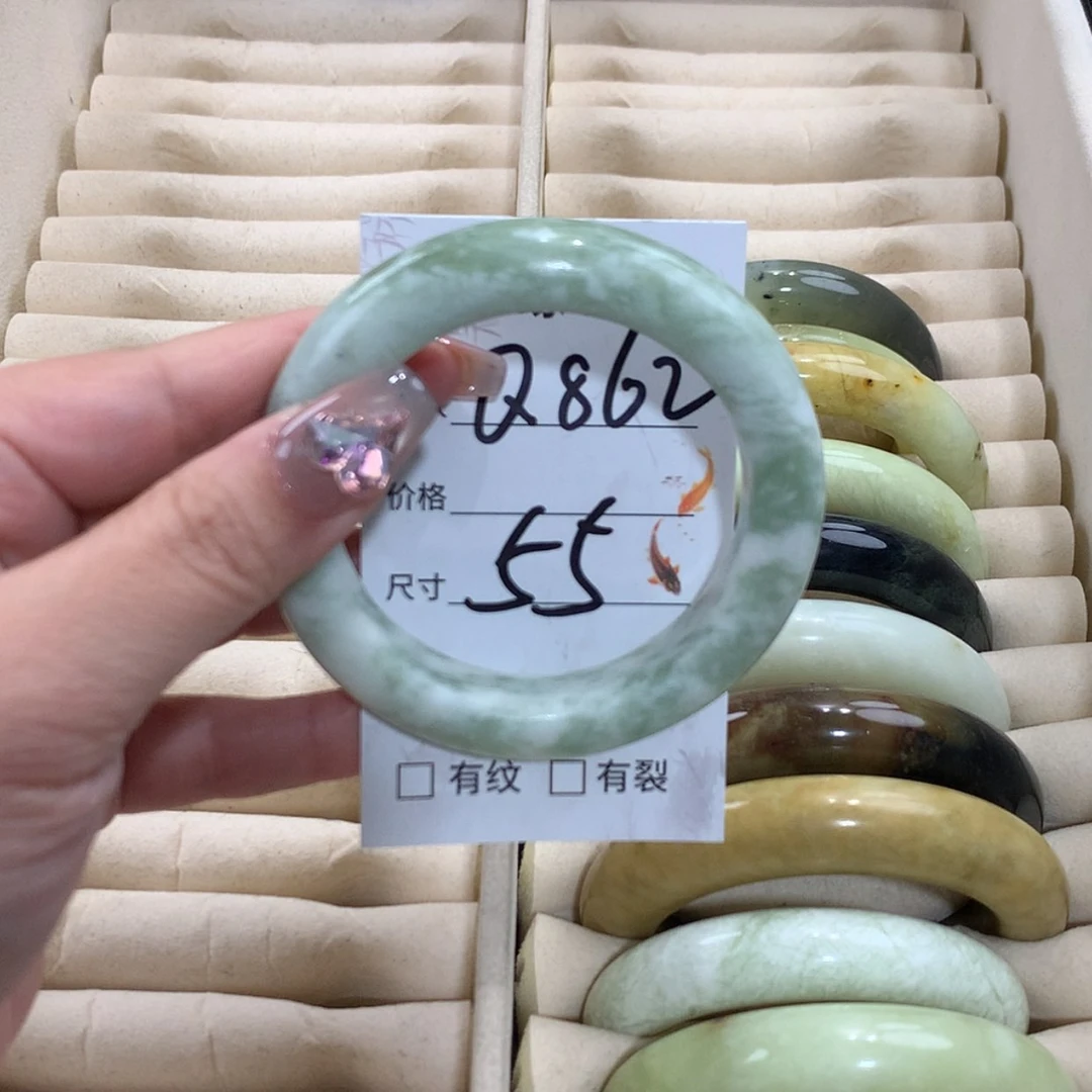 【闪购商品】未镶嵌蛇纹石玉手镯