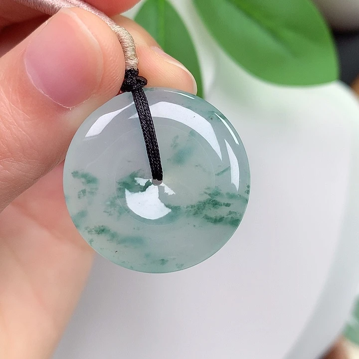 翡翠未镶嵌颈饰平安扣 28.2-4.8mm