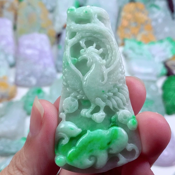 吊坠(不含链)未镶嵌翡翠