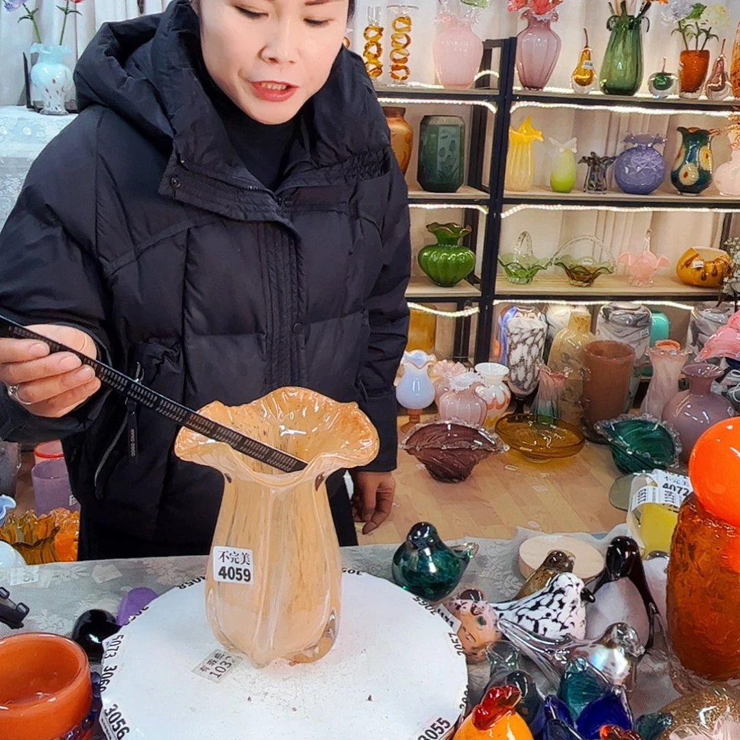 4059 家悦美居琉璃摆件不完美