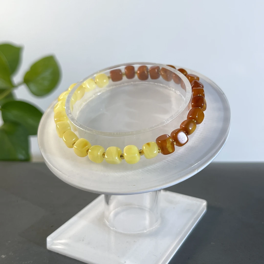 JXA03-07 蜜蜡-手串（含配饰）