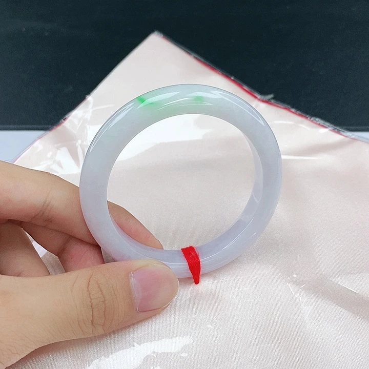 翡翠未镶嵌手镯圈55。04082