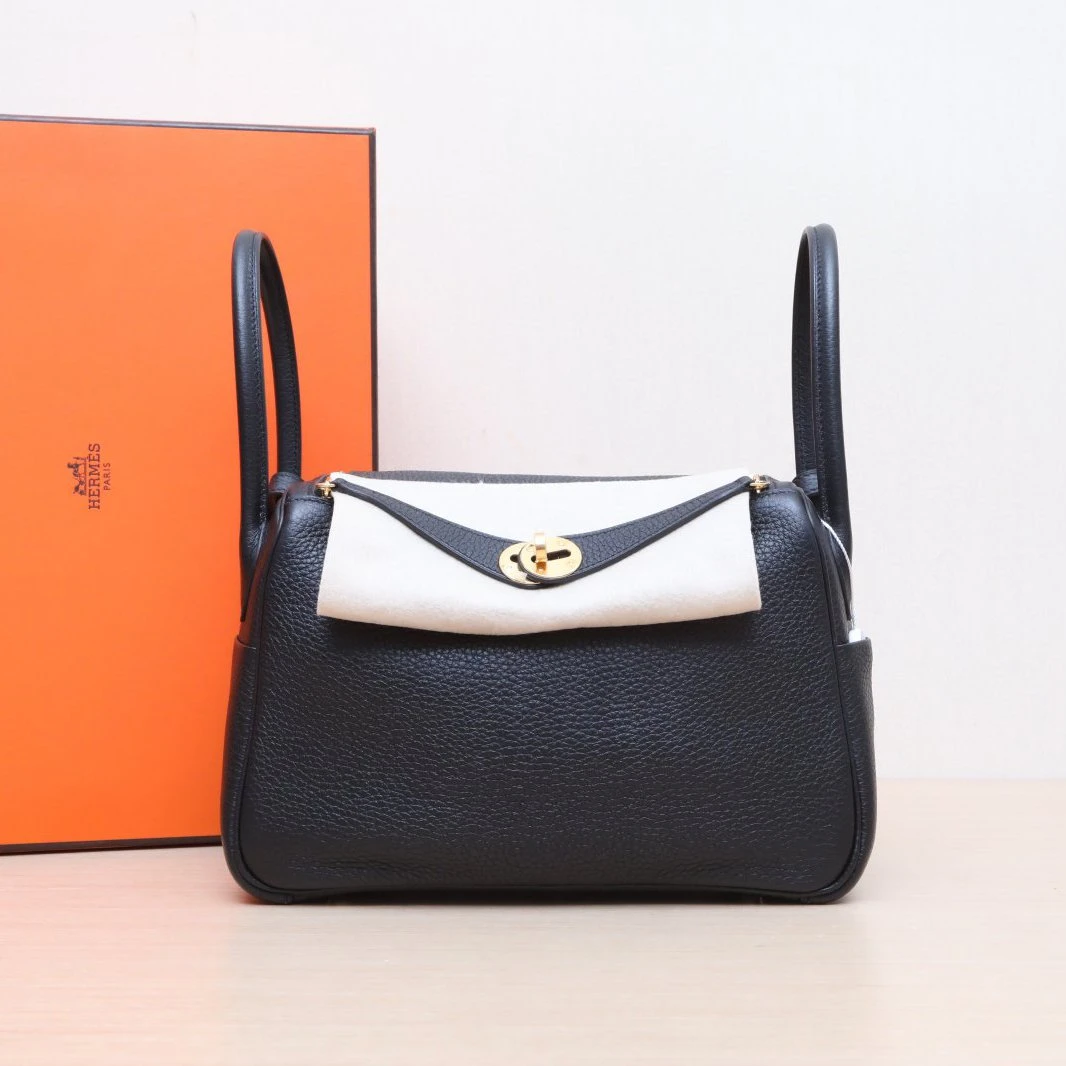 99新 Hermes/爱马仕 小花6枫Lindy 26 黑色 TC皮 U刻 金扣包