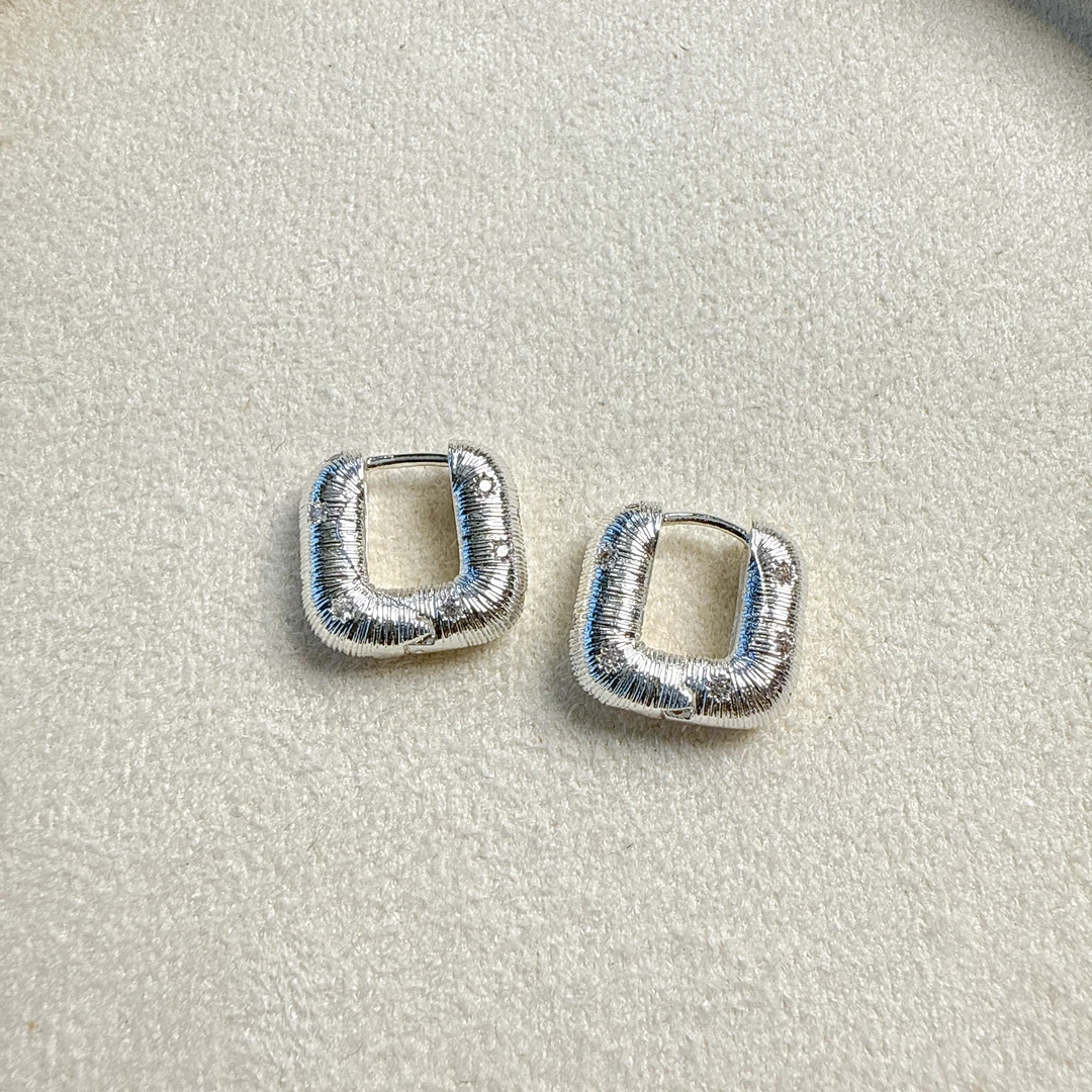 铜合金锆石耳饰 【雨桐轻奢饰品】设计款耳环YT02411