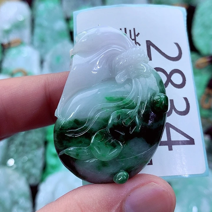 吊坠(不含链)未镶嵌翡翠