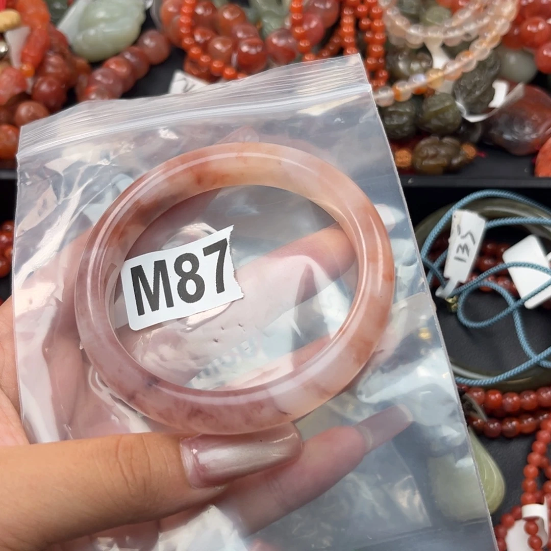 石英质玉（金丝玉）手链未镶嵌