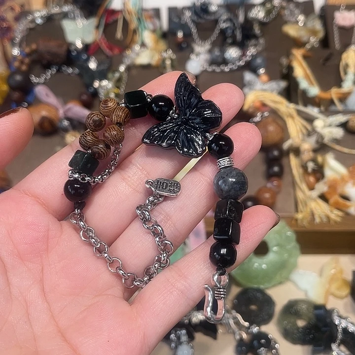 蛇纹石玉合金颈饰