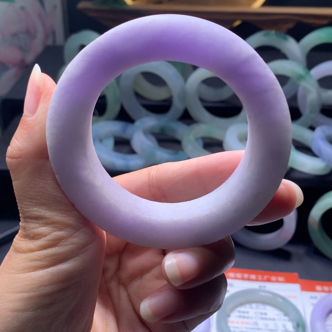 定制翡翠未镶嵌翡翠手镯