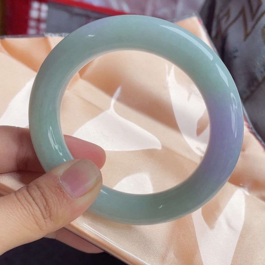 翡翠手镯（圆镯）未镶嵌