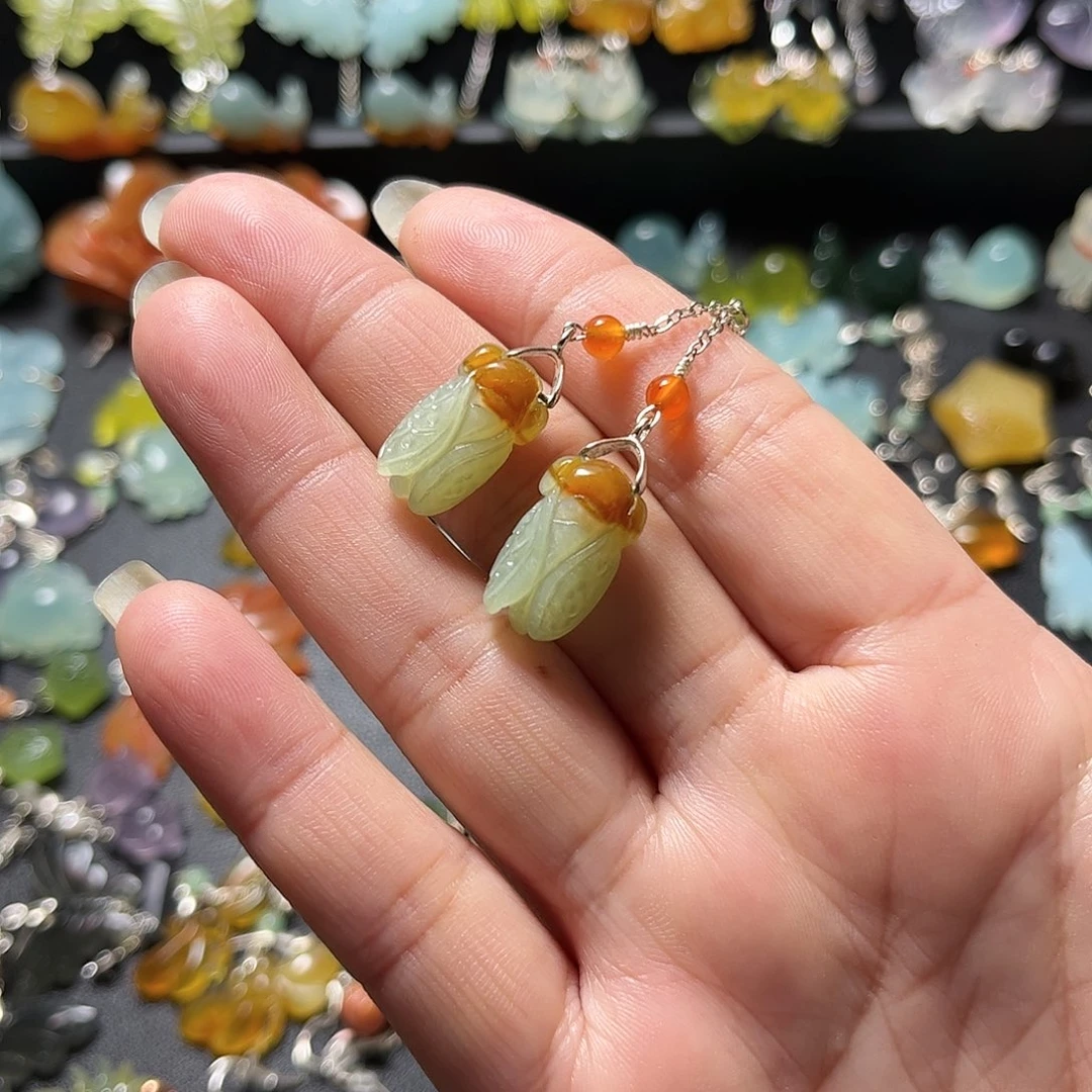 A***e蛇纹石玉未镶嵌耳饰