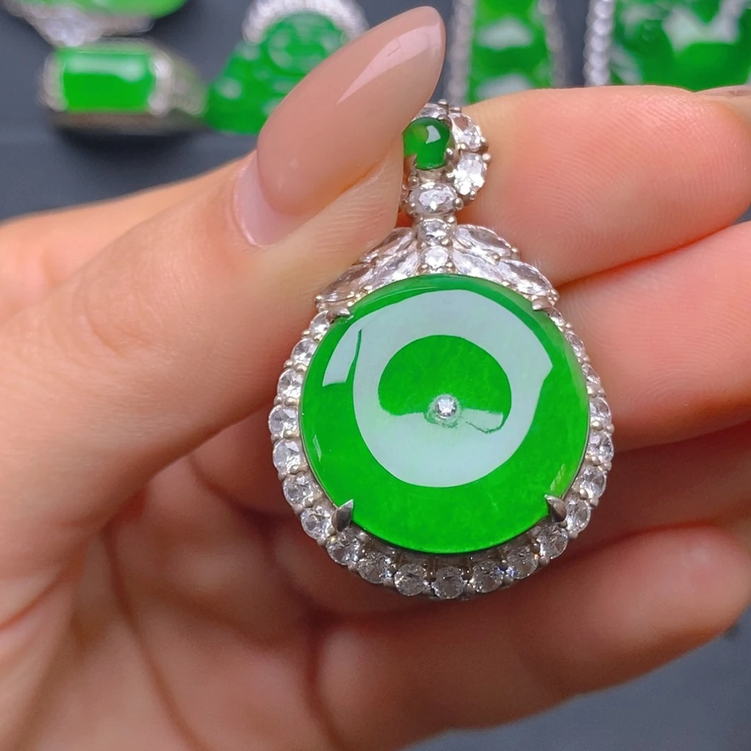 颈饰银S925镶嵌翡翠