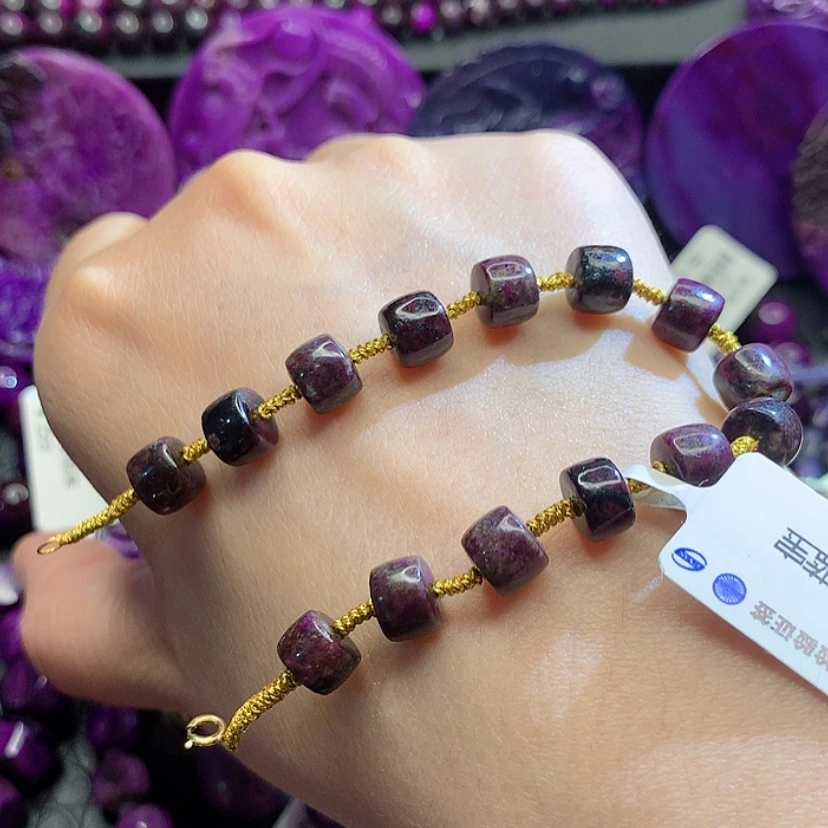 【闪购商品】18K金镶嵌苏纪石（舒俱来）手链