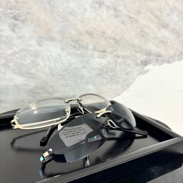 字母弧形眼镜YJ095