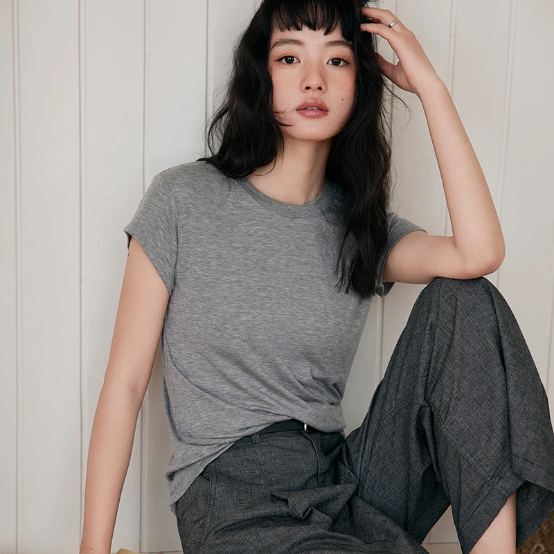 夏季天丝羊毛短袖恤女圆领设计感修身连袖新款纯色舒适上衣